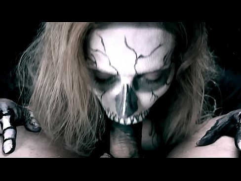 ❤️ Demoniska meitene sūc locekli ar savu melno muti un norij spermu. Sekss video pie lv.8kpornvids.ru ❌️❤